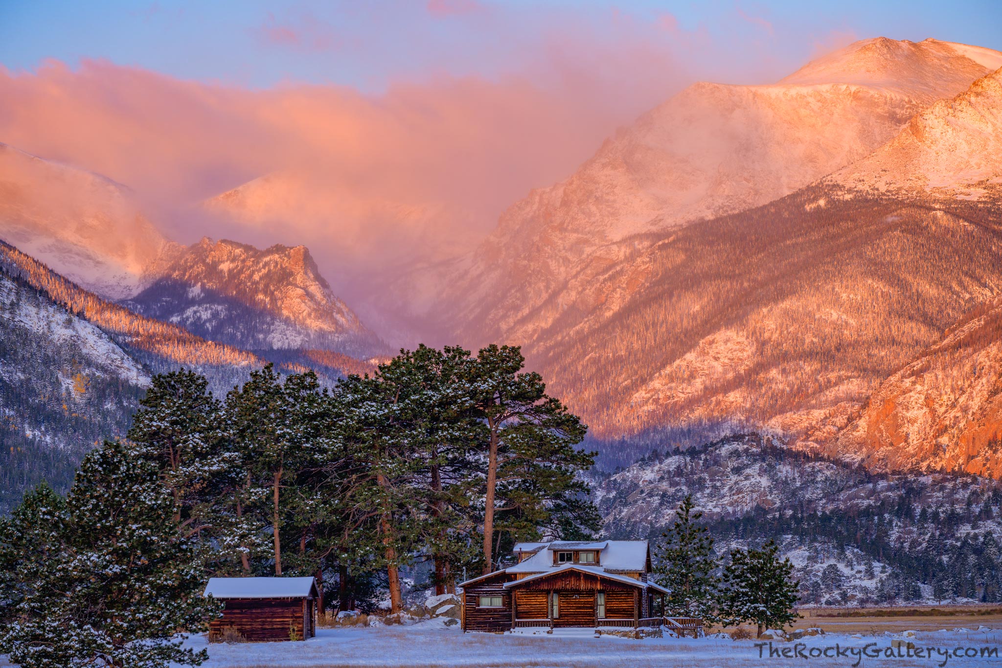 Moraine Park is one of Rocky Mountain National Parks most pretiest locations. Whether its watching the elk rut in the fall, hiking...